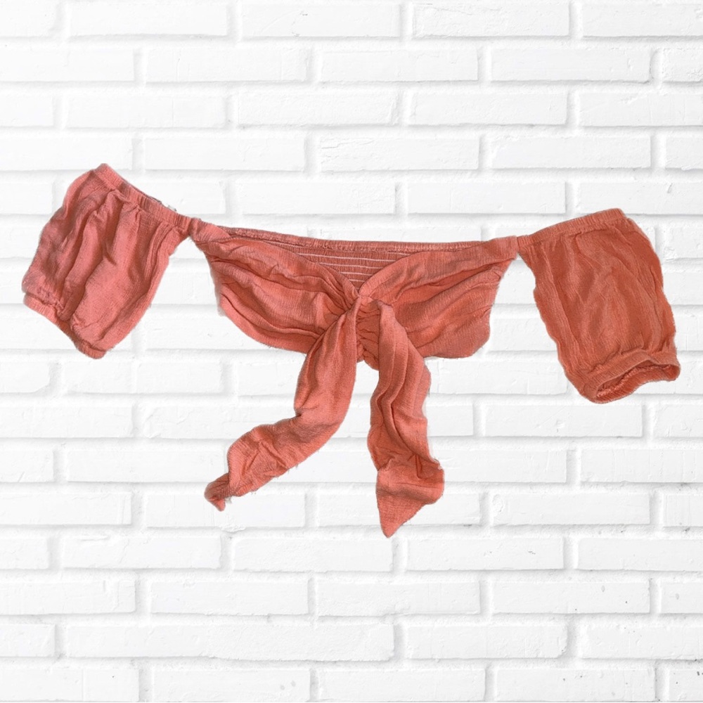 Women’s front tied croptop